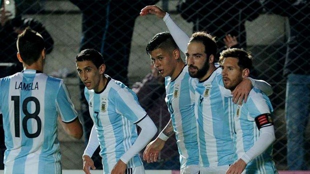 Gonzalo Higuain | Argentina | 60 triệu euro | Napoli. Ảnh: Internet.