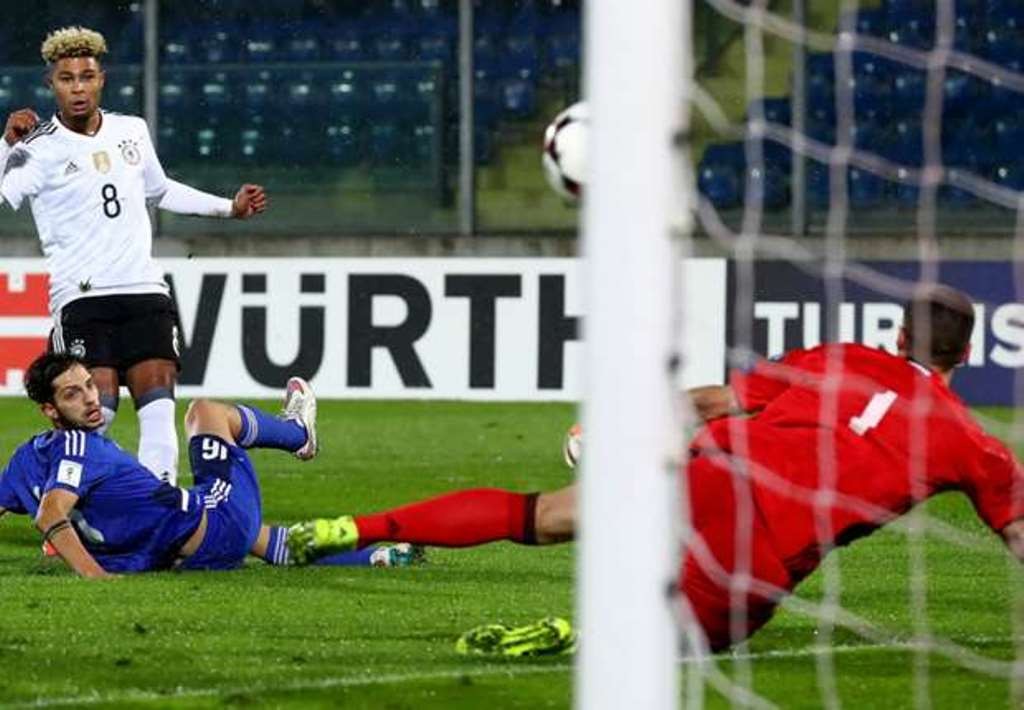 serge-gnabry-germany-san-marino-2016_j3tbyz5zfxyj1m72l5fyrqg8v