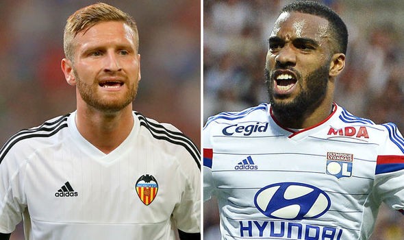 Shkodran-Mustafi-and-Alexandre-Lacazette-695257
