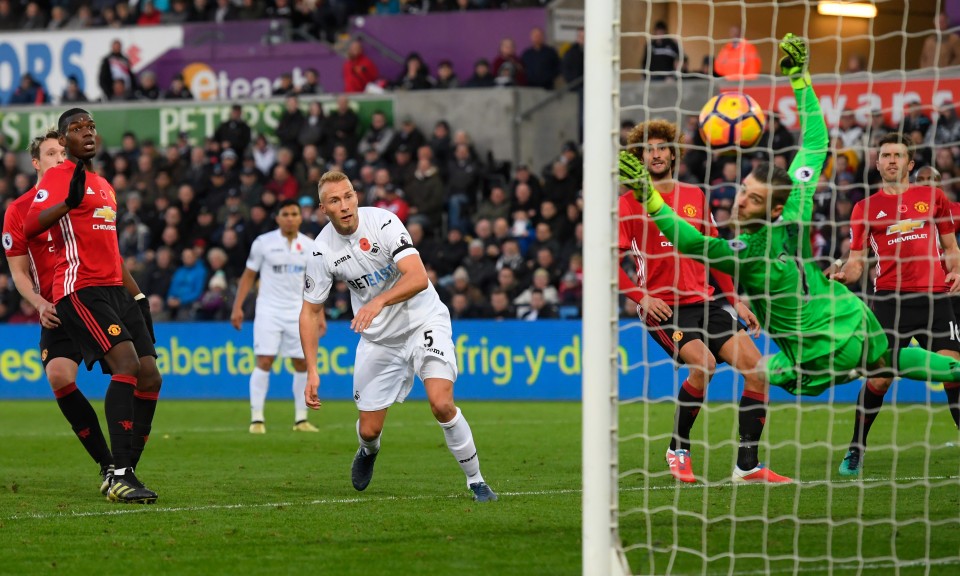 Swansea-3-1-Man-United-13