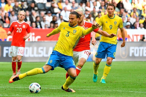Ra quân với đội hình gần như mạnh nhất cộng với lợi thế sân nhà, Ibrahimovic cùng đồng đội dễ dàng làm chủ thế trận và thi đấu hoàn toàn lấn lướt trước những vị khách đến từ Đông Âu. Ảnh: Internet.