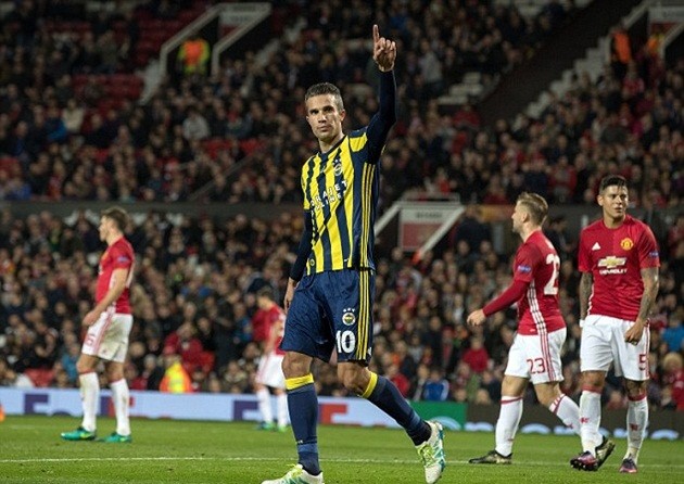 van-persie-vs-man-utd-1