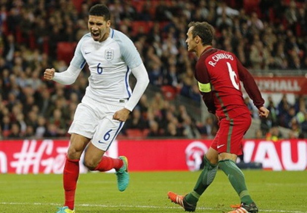 Smalling ghi bàn thắng duy nhất của trận đấu. Ảnh: Internet.