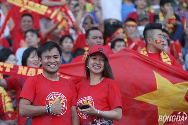 Viet-Nam-Fan-Nu-3