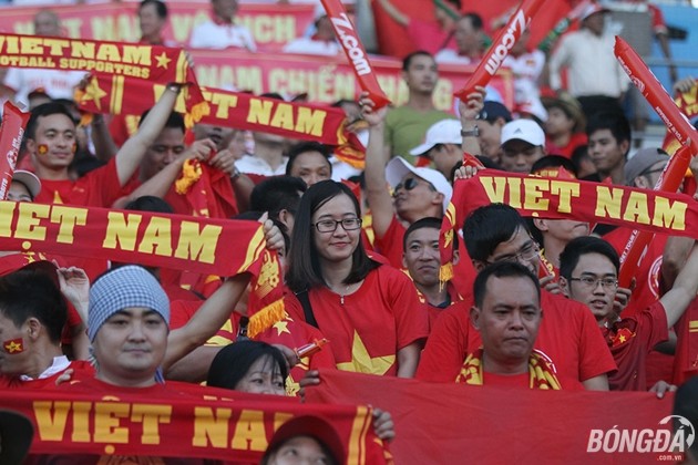 Viet-Nam-Fan-Nu-5
