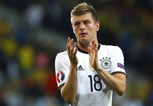 Kroos không hài lòng với vị trí của mình tại Real. Ảnh: Internet.