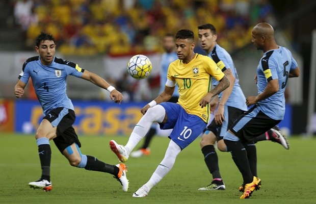 Chỉ còn lại Neymar giữ trong mình bản sắc của Vũ công Samba. Ảnh: Internet.