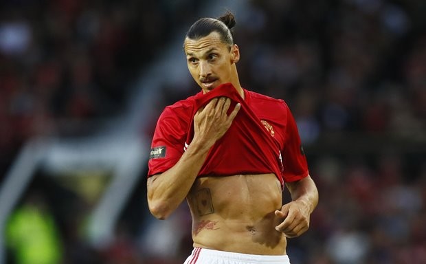 Zlatan-Ibrahimovic-Manchester-United-Community-Shield-Leicester-City