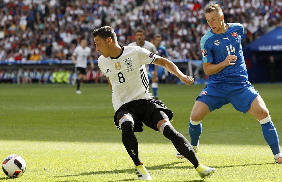 ZNEUERBUFFON1