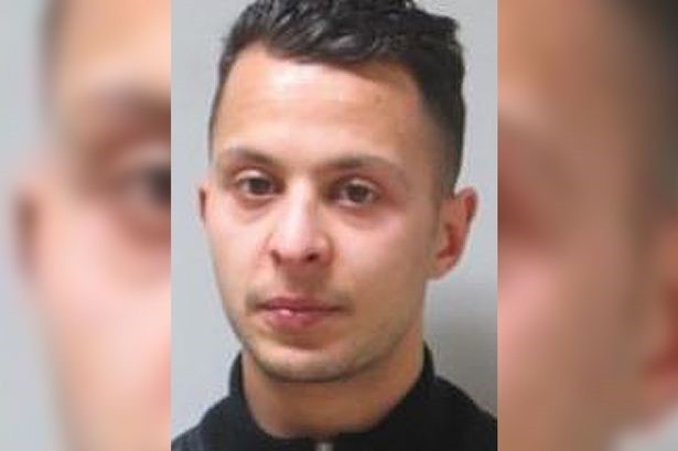 Chân dung Salah Abdeslam - kẻ đầu sỏ trong các vụ khủng bố Brussels và Paris, đồng thời là kẻ vạch kế hoạch cho vụ tấn công khủng bố nhằm vào ĐT Anh ở Marseille. Ảnh: Internet.