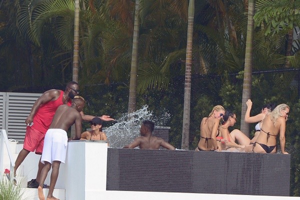 ZZZZZPogba5