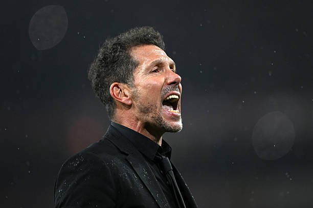 Simeone đã nhắc đến yếu tố tài chính sau khi thua Arsenal. 