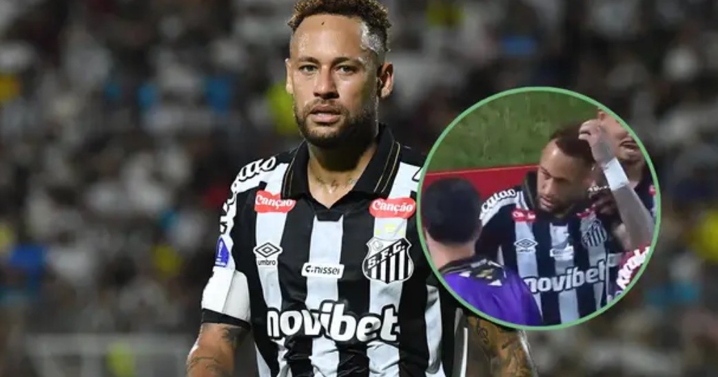Neymar tát con trai của Robinho.