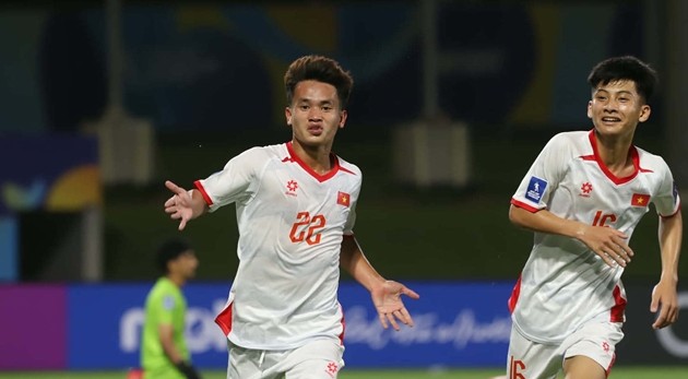 Quang Hưng ghi bàn thắng duy nhất cho U17 Việt Nam.