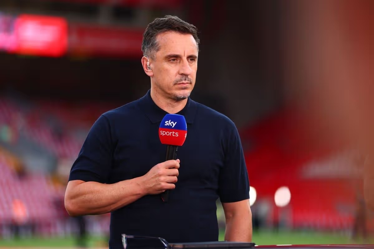 Gary Neville cho rằng Man City có thể thoát án phạt từ Ngoại hạng Anh.