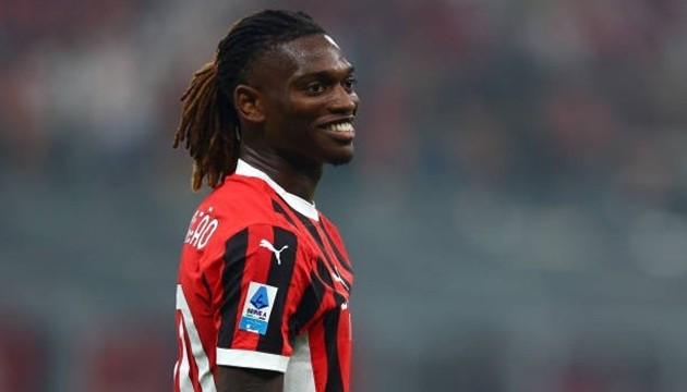 Leao cũng là mục tiêu đang được Man United săn đón từ AC Milan.