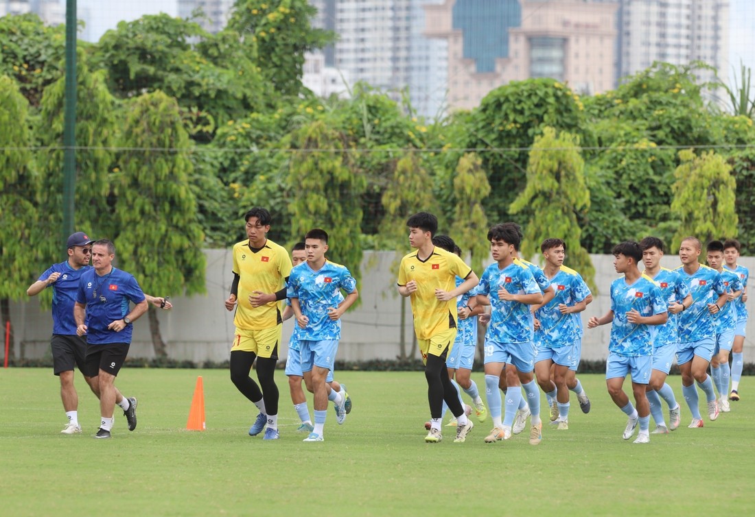 U19 Việt Nam tập luyện tại Trung tâm đào tạo bóng đá trẻ Việt Nam. Ảnh: VFF.