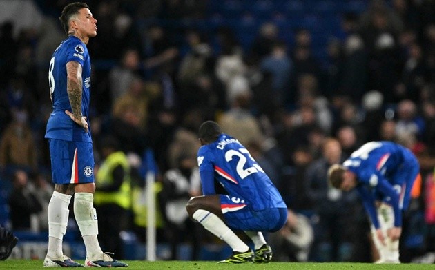 Chelsea đang thiếu người dẫn đường dày dặn kinh nghiệm.