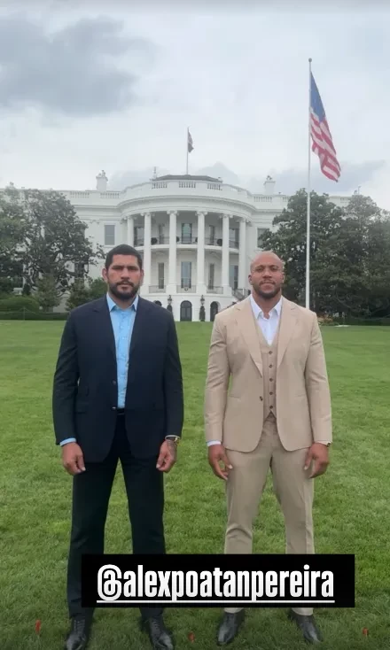 Alex Pereira training team at the White House
