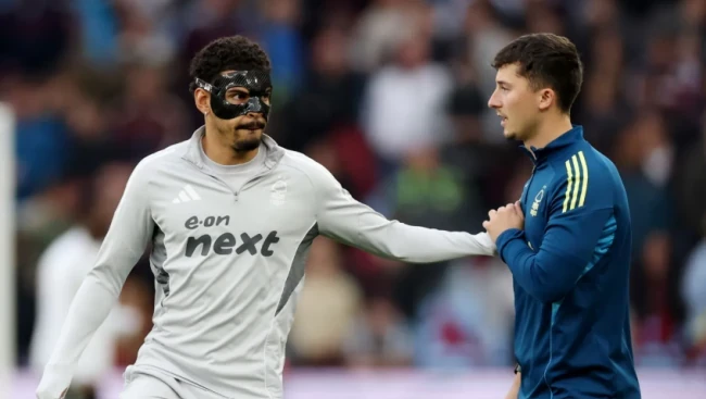 Morgan Gibbs-White dính chấn thương vùng mặt