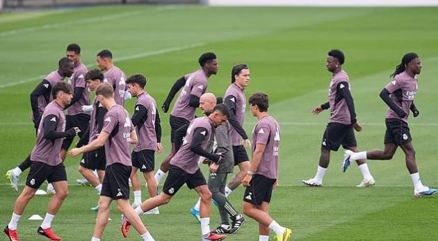 Nội bộ Real Madrid đang gặp quá nhiều vấn đề.