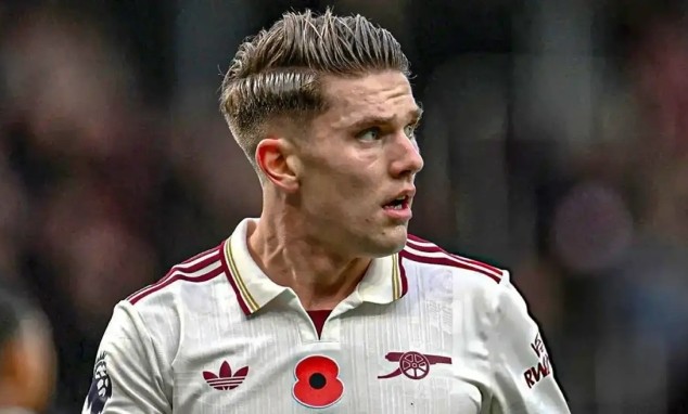Nicky Butt dự đoán Arsenal gặp khó khăn khi phản công nếu tin dùng Gyokeres.