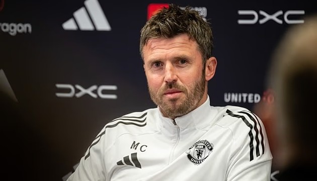 Michael Carrick không bị ảnh hưởng bởi những tin đồn tương lai ở Man United.