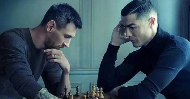 Messi và Ronaldo là 2 biểu tượng của bóng đá.