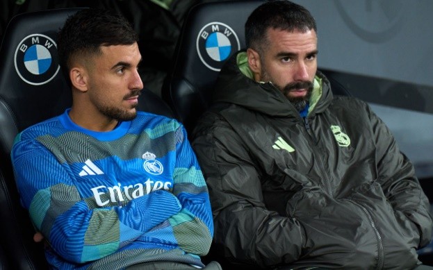 Cả Carvajal và Ceballos đều không hài lòng với Arbeloa.