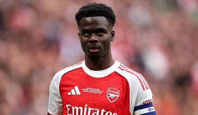 Saka là trụ cột hàng công Arsenal.