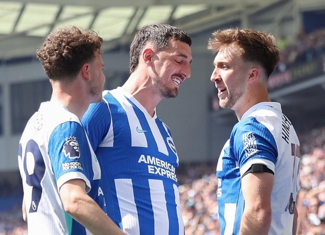 Brighton thống trị hầu hết thống kê trên sân.