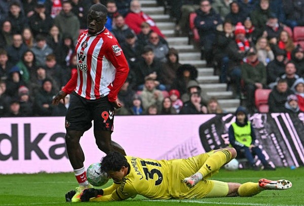 Lammens có những chia sẻ đáng chú ý sau màn trình diễn ấn tượng trước Sunderland.
