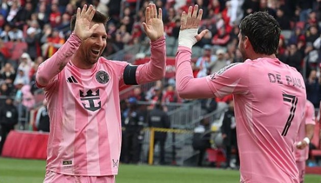 Lionel Messi tiếp tục nổ súng giúp Inter Miami đánh bại Toronto thuyết phục.