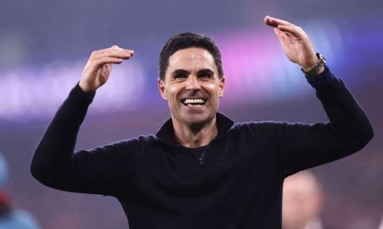 Arsenal đứng trước cơ hội giành cú ăn 2 lịch sử.