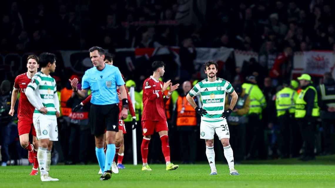 Celtic kém 4 điểm nhưng đá ít hơn 1 trận.