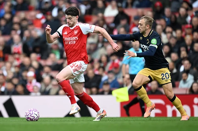 Liệu tiền vệ người Anh có mỉm cười với những danh hiệu cao quý cùng Arsenal?