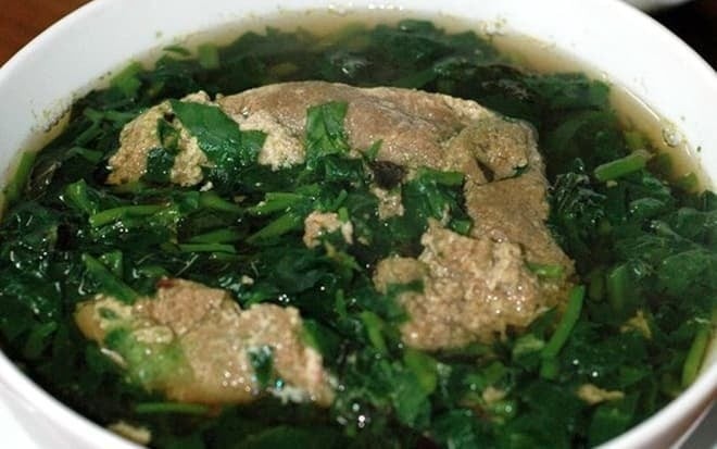 Đối với phụ nữ mang thai và sau sinh, rau đay còn được xem là thực phẩm hỗ trợ an thai và lợi sữa, góp phần cải thiện sức khỏe trong giai đoạn nhạy cảm này.

