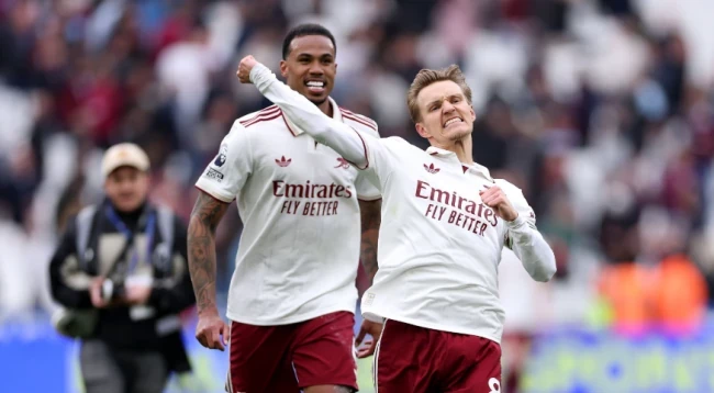Martin Odegaard - 6.7 điểm. Vào sân từ băng ghế dự bị và lập tức chứng minh đẳng cấp. Chính đường kiến tạo tinh tế của đội trưởng người Na Uy đã tạo điều kiện cho Trossard ghi bàn thắng quyết định.