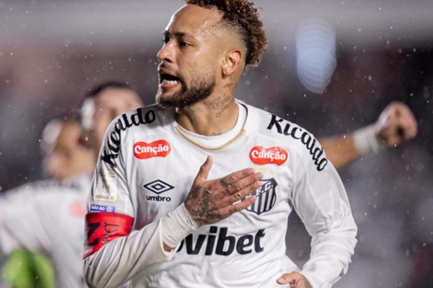 Neymar mở tỷ số trong chiến thắng của Santos trước Bragantino.