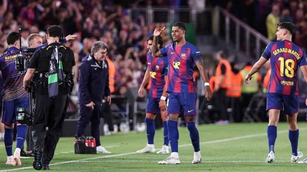 Rashford úp mở về tương lai sau chiến thắng lịch sử với Barcelona.