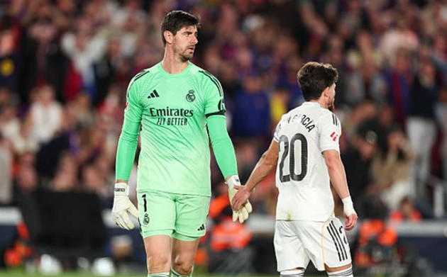 Thibaut Courtois (6.7): Thủ thành người Bỉ đã có một vài pha cứu thua ấn tượng để ngăn chặn tỷ số không trôi đi quá xa. Tuy nhiên, anh hoàn toàn bất lực trước cú đá phạt thần sầu của Rashford cũng như pha dứt điểm cận thành của Torres.