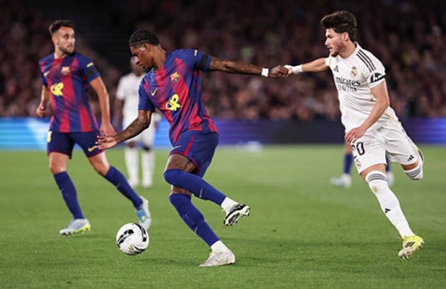 Fran Garcia (6.0): Có một cuộc đối đầu trực diện đầy thú vị với Rashford bên hành lang cánh. Garcia đã có những khoảnh khắc chơi tốt nhưng chỉ thực sự dễ thở hơn khi Rashford rời sân.