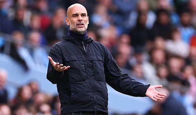 Pep Guardiola không hài lòng với lịch thi đấu của Manchester City.