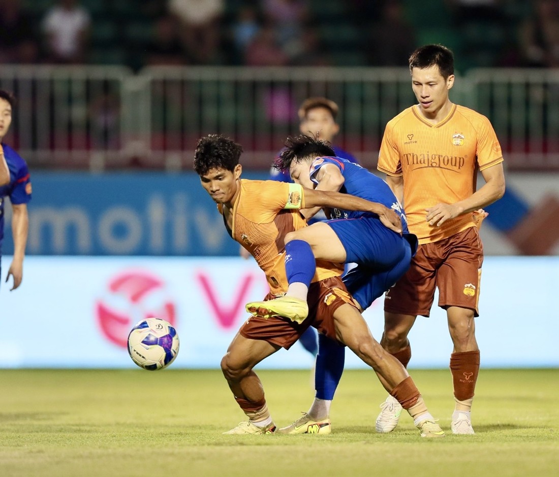 HAGL để thua PVF-CAND ở vòng 22 khiến nhiều người hâm mộ đặt nghi vấn nhường điểm. Ảnh: VPF.