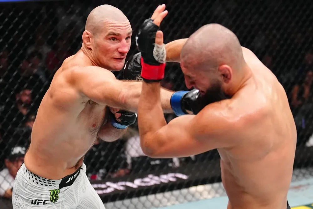 Sean Strickland stuns Khamzat Chimaev with split-decision victory to reclaim title in UFC 328 main event