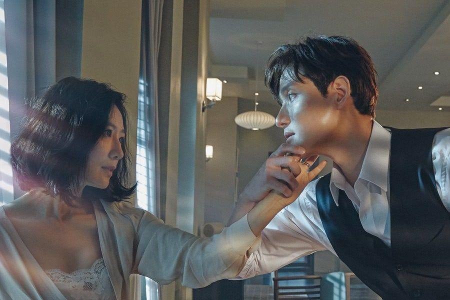 Đột nhiên quan tâm ngoại hình quá mức

