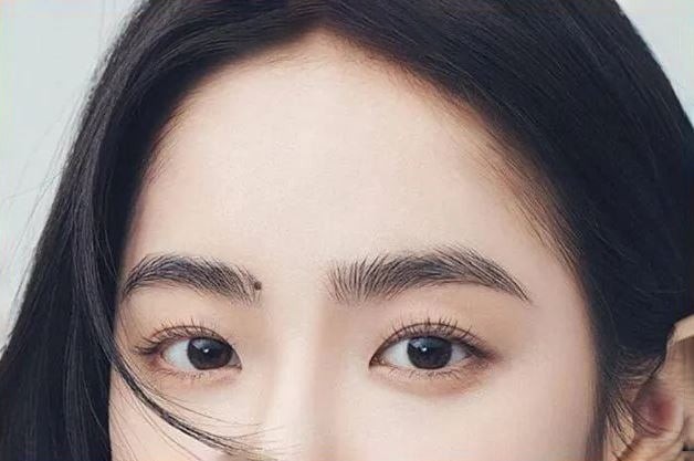 5 nốt ruồi báo hiệu Ân Đức sâu dày của tổ tiên để cho
