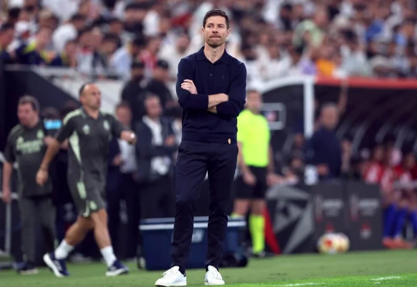 Xabi Alonso đang là ứng cử viên cho chiếc ghế nóng tại Stamford Bridge.