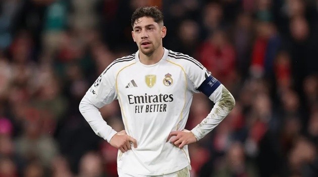 Valverde thậm chí có thể ra đi nếu Mourinho nắm CLB.