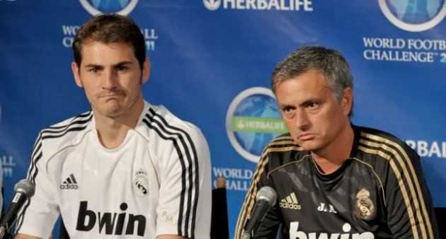 Thánh Iker cản Real bổ nhiệm Mourinho.